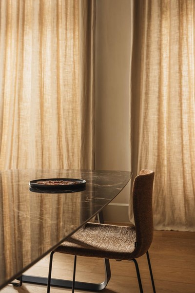 chaise-joli-curve-tissu-tagine-03