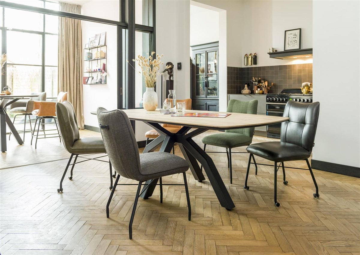 henders-hazel-table-livada-03