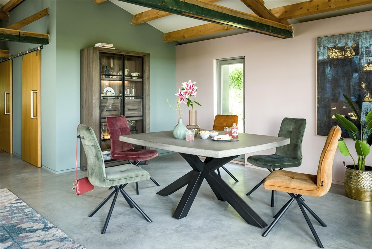 Henders-hazel-chaise-Milva